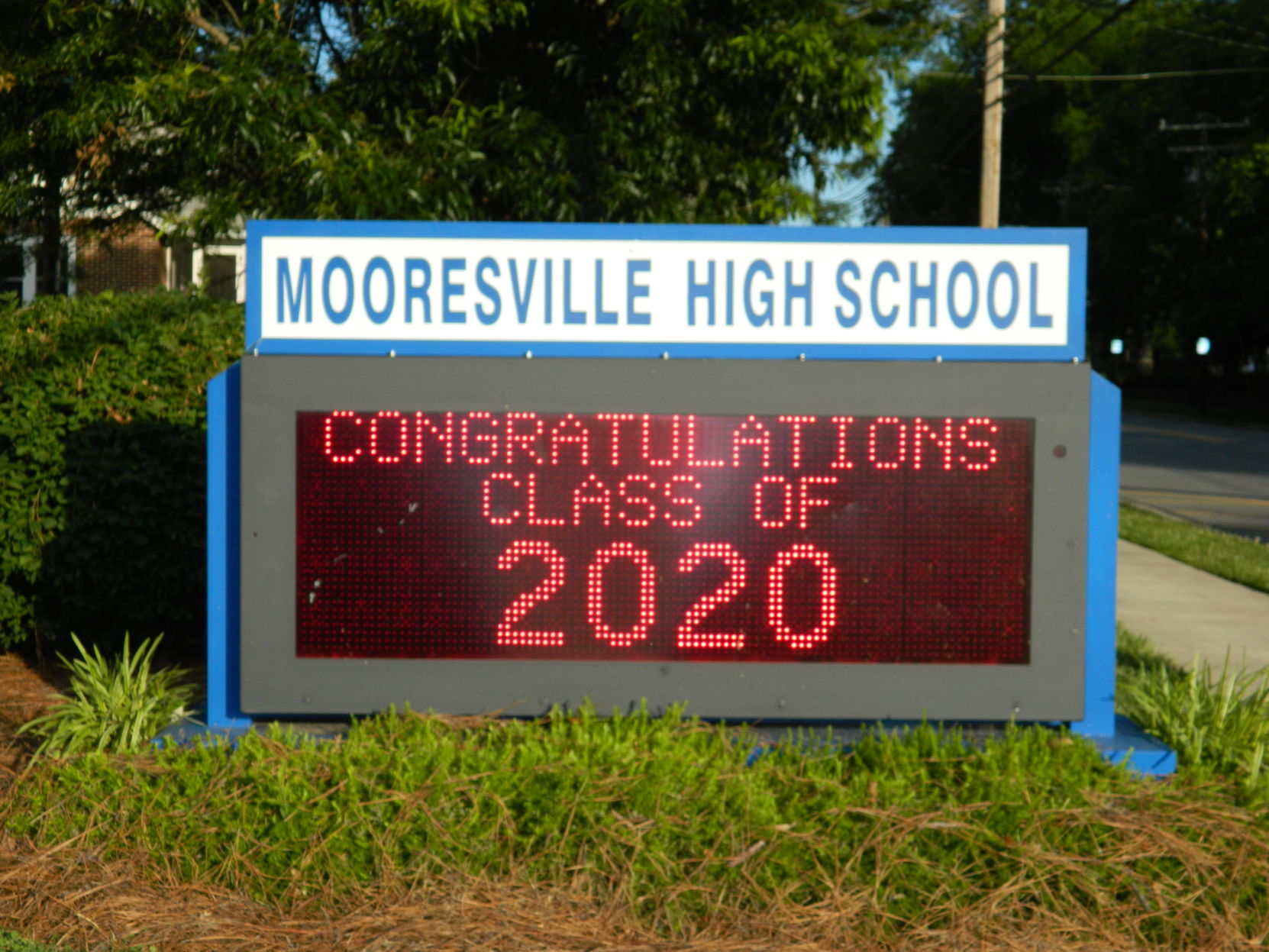 Mooresville High graduation (4).JPG